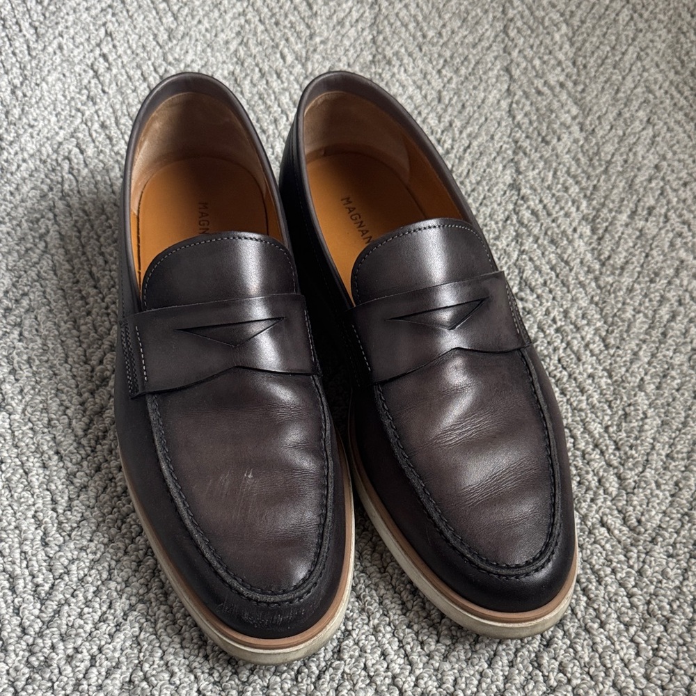 Magnanni Dark Brown Leather Slip-On Loafers